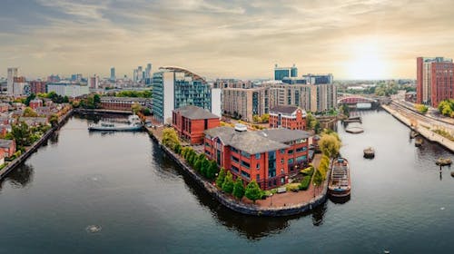A&O Manchester Centre Hotel - Samo nekoliko metara od poznatog Trga svetog Petra, Mančester, Ujedinjeno Kraljevstvo - 18.545 RSD - 2x noćenje u dvokrevetnoj Standard sobi ili porodičnoj sobi za 2 osobe (2 dece do 17 godina besplatno), Buffet doručak