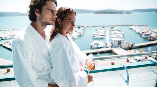 Ilirija Resort - Hotel Ilirija - VIP premium paket pozdrav letu sa punim pansionom, Biograd na Moru, Dalmacija, Hrvatska - 122.633 RSD - 5x noćenja u dvokrevetnoj Premium Club sobi za 2 osobe (1 dete do 12 godina i 1 dete do 7 godina besplatno), Puni pansion