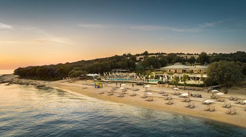 Resort Amarin - Proleće udvoje sa pogledom na Rovinj - Dvokrevetna soba, Rovinj, Istra, Hrvatska - 25.586 RSD - 2x noćenje u dvokrevetnoj Standard sobi za 2 osobe, Polupansion (doručak i večera)