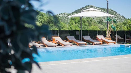 Adria Centar Koćuša - Letnji odmor na prelepoj reci Trebižat, Ljubuški, Bosna i Hercegovina - 35.278 RSD - 2x noćenje u dvokrevetnoj sobi za 4 osobe, Doručak