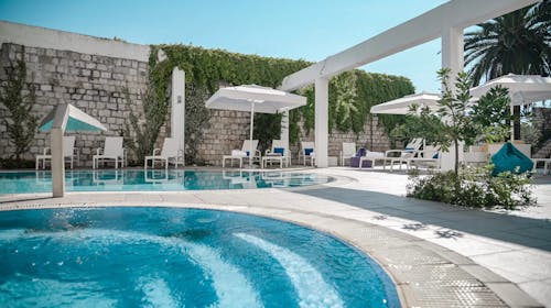 Hotel International - Početak leta na Rabu, Rab, Hrvatska - 40.856 RSD - 3x noćenje u dvokrevetnoj sobi sa pogledom na grad ili more (zavisi od raspoloživosti) za 2 osobe (1 dete do 6 godina besplatno), Polupansion
