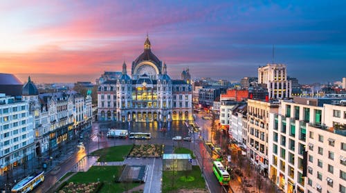 A&O Hotel Antwerpen Centraal - Odmor u srcu Flandrije, Antwerp, Belgija - 18.545 RSD - 2x noćenje u dvokrevetnoj Standard sobi ili porodičnoj sobi za 2 osobe (2 dece do 17 godina besplatno), Buffet doručak