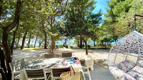 Family Resort Urania - Majski odmor na makarskoj rivijeri, Baška Voda, Makarska rivijera, Dalmacija, Hrvatska - 34.037 RSD - 3x noćenje u dvokrevetnoj sobi za 2 osobe (1 dete do 6,99 godina i 2. dete do 3,99 godina besplatno), Polupansion