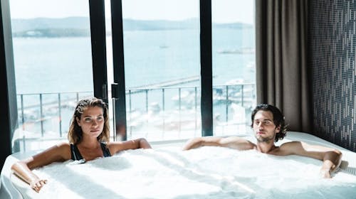 Ilirija Resort - Hotel Ilirija - VIP premium paket opuštanja sa punim pansionom, Biograd na Moru, Dalmacija, Hrvatska - 45.181 RSD - 2x noćenja u dvokrevetnoj Premium Club sobi za 2 osobe (1 dete do 12 godina i 1 dete do 7 godina besplatno), Puni pansion
