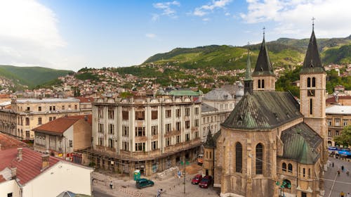 Hotel Boss - Odmor u centru Sarajeva, Sarajevo, Bosna i Hercegovina - 7.632 RSD - 1x noćenje u Deluxe sobi sa pogledom na grad za 2 osobe (dete do 6 godina besplatno), Doručak