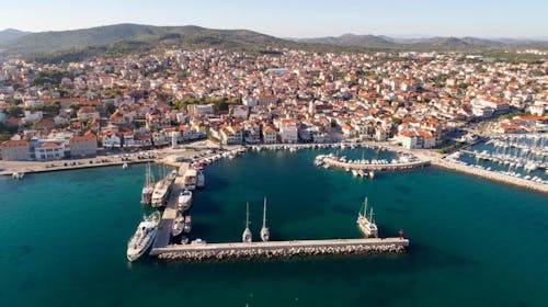 SeeSea Hotel - Porodični junski odmor u Vodicama , Vodice, Dalmacija, Hrvatska - 151.218 RSD - 7x noćenje u dvokrevetnoj sobi (pogled park) za 2 osobe (1 dete do 2,99 godina i 1 dete do 12,99 godina besplatno), Polupansion