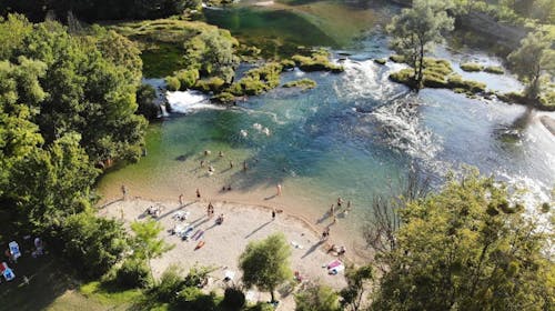 Apartmani Oeneus - Odmor u blizini reke Une i Japodskih otoka uz čari netaknute prirode, Bihać, Bosna i Hercegovina - 23.826 RSD - 2x noćenje u apartmanu za 2 osobe (4 dece besplatno), Besplatan Wi-Fi