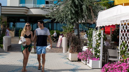 Hotel Levante - All inclusive light kraj leta tik uz plažu, Bellaria Igea Marina, Italija - 61.243 RSD - 3x noćenje u dvokrevetnoj sobi sa balkonom za 2 osobe, All inclusive light u hotelskom restoranu