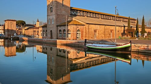Hotel Royal Inn - Savršeno all inclusive light leto odmah pored plaže, San Mauro A Mare, Italija - 96.286 RSD - 5x noćenje u dvokrevetnoj sobi sa balkonom (zavisno od raspoloživosti) za 2 osobe, All inclusive light u hotelskom restoranu