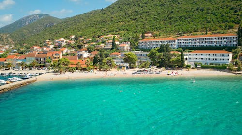 Hotel Faraon - All inclusive junski odmor u Dalmaciji, Trpanj, Dalmacija, Hrvatska - 31.693 RSD - 2x noćenje u dvokrevetnoj Comfort sobi sa balkonom (pogled more) za 2 osobe (dete do 11,99 godina besplatno), All inclusive sa uključenim pićem uz obroke