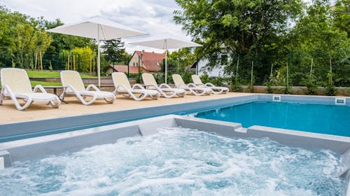 Kistucsok Food and Room, Balatonszemes, Mađarska - 24.890 RSD - 3x noćenje u dvokrevetnoj Standard sobi sa terasom ili balkonom za 2 osobe, A la carte doručak (od 7 do 10 sati)