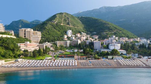 Hotel Bono by Aycon - Porodično proleće i jesen, Bečići, Crna Gora - 56.464 RSD - 5x noćenje u dvokrevetnoj Standard sobi (sa dodatnim ležajem) za 2 osobe (1 dete do 11,99 godina besplatno), Doručak