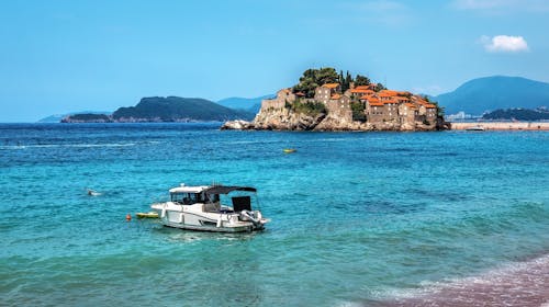 Villa Vanty by Aycon - Početak leta na prestižnoj lokaciji, Sveti Stefan, Crna Gora - 24.746 RSD - 3x noćenje u dvokrevetnoj Standard sobi za 2 osobe, Besplatan Wi-Fi