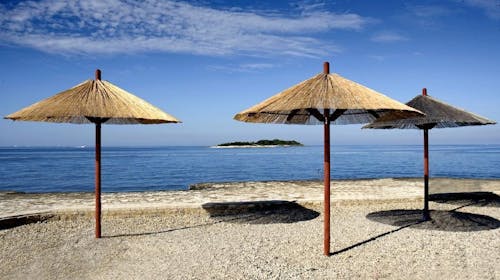Hotel Delfin Plava Laguna - Leto u Poreču, Poreč, Istra, Hrvatska - 125.503 RSD - 7x noćenje u Classic dvokrevetnoj sobi sa balkonom (morska strana) za 2 osobe (1 dete do 11,99 godina besplatno), Polupansion