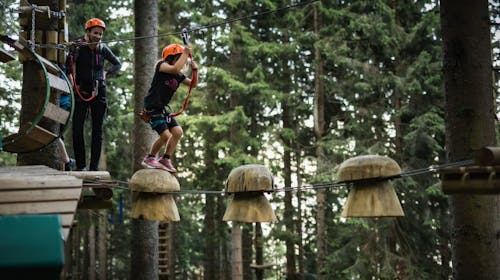 Wellness hotel Montis - Porodični odmor sa adrenalinskim doživljajem na planini Golte, Mozirje, Slovenija - 40.997 RSD - 2x noćenje u dvokrevetnoj Superior sobi za 2 osobe (1. dete do 5,99 godina i 2. dete do 14,99 godina besplatno), Polupansion (doručak i večera)