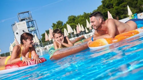 Aquapark Istralandia - Celodnevna ulaznica za decu - Jun i septembar, Brtonigla, Istra, Hrvatska - 3.404 RSD - 1x celodnevna ulaznica za osobe od 90 cm do 120 cm, Korištenje atrakcija i bazena vodenog parka Istralandia