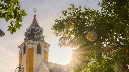 Hotel Bassiana Sarvar - Posebna akcijska cena, Sárvár, Mađarska - 67.266 RSD - 5x noćenje u Royal sobi za 2 osobe, Polupansion