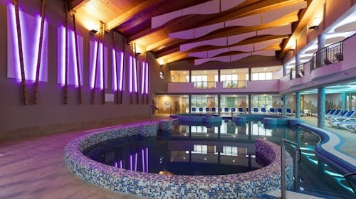 Karos Spa Hotel - Wellness vikend odmor, Zalakaros, Mađarska - 39.309 RSD - 2x noćenje u prostranoj Spa Superior sobi za 2 osobe, Polupansion (bogat buffet doručak i buffet večera) u restoranu Eden