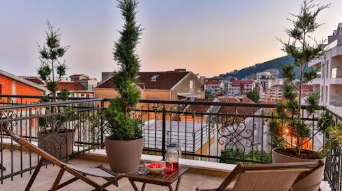 Boutique Hotel Tate by Aycon - Porodična jesen u Budvi, Budva, Crna Gora - 60.591 RSD - 5x noćenje u dvokrevetnoj Standard sobi (sa dodatnim ležajem) za 2 osobe (1 dete do 11,99 godina besplatno), Doručak