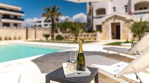 Chateau Dabo Luxury Pool Apartments - Jun na Pagu, Novalja, Hrvatska - 42.274 RSD - 2x noćenje u dvosobnom apartmanu (4+2) za 6 osoba, Korištenje spoljašnjeg bazena