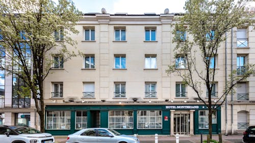 Montbriand hotel - City break, Pariz, Francuska - 19.449 RSD - 2x noćenje u Standard dvokrevetnoj sobi za 2 osobe ili u Family suite za 4 osobe, Doručak