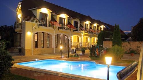 Bajor Panzio - Odmor u gradu Bük, Bük, Mađarska - 34.326 RSD - 5x noćenje u dvokrevetnoj sobi za 2 osobe (1 dete od 12 do 17,99 godina besplatno), Buffet doručak