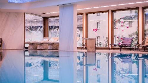 Vila Borova - Wellness odmor u srcu Zlatibora, Zlatibor, Srbija - 26.378 RSD - 2x noćenje u Superior apartmanu za 2 osobe (2 dece do 7 godina besplatno), Polupansion