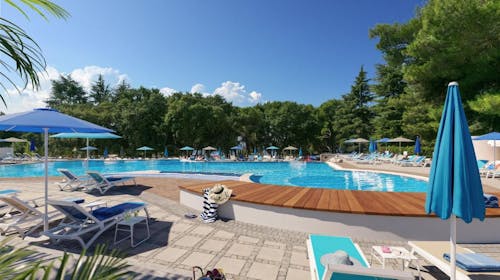 Rubin Sunny Hotel by Valamar - Leto u Poreču udvoje, Poreč, Istra, Hrvatska - 62.109 RSD - 4x noćenje u Soba za 2 morska stran za 2 osobe, Polupansion (produženi doručak i rani ručak od 8 do 14 sati uz bezalkoholna pića)