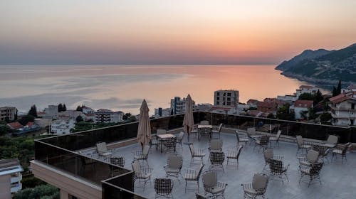 Hotel D'iman - Majski odmor uz more, Dobre Vode, Crna Gora - 27.561 RSD - 3x noćenje u dvokrevetnoj Superior sobi za 2 osobe (1 dete do 15 godina i 1 dete do 2 godine besplatno), Doručak