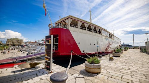 Botel Marina - Odmor na brodskom hotelu u Rijeci, Rijeka, Kvarner, Hrvatska - 34.504 RSD - 2x noćenje u dvokrevetnoj sobi na trajno usidrenom brodskom hotelu za 2 osobe, Polupansion