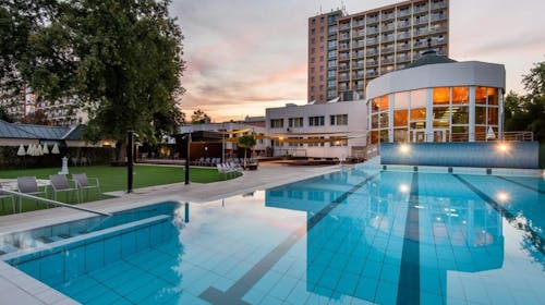 Hotel Baratsag - Termalni odmor, Hajdúszoboszló, Mađarska - 33.757 RSD - 2x noćenje u dvokrevetnoj Standard sobi za 2 osobe, Polupansion (buffet doručak i večera)