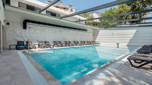 Hotel Talia - All inclusive kraj leta u Crnoj Gori, Igalo, Crna Gora - 32.757 RSD - 2x noćenje u trokrevetnoj sobi bez terase za 2 osobe (2 dece do 12 godina besplatno), All inclusive