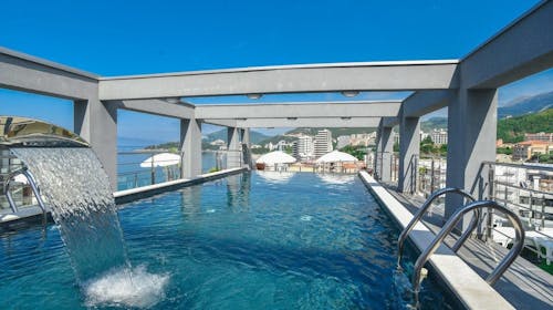 Hotel La Mer by Aycon - Porodično leto, Rafailovići, Crna Gora - 59.804 RSD - 3x noćenje u dvokrevetnoj Standard sobi za 2 osobe (1 dete do 11,99 godina besplatno), Doručak