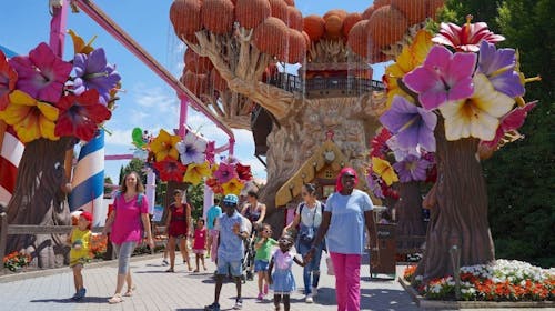 Gardaland Park - Jednodnevna ulaznica, Castelnuovo del Garda, Italija - 4.696 RSD - 1x jednodnevna ulaznica za osobe iznad 90 cm, Besplatan ulaz za decu manju od 90 cm