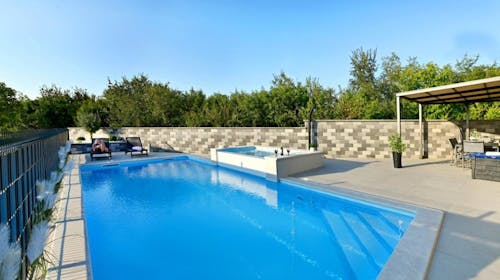 Villa Kristina - Odmor u četverosobnoj villi, Kaldanija, Hrvatska - 77.211 RSD - 3x noćenje u villi za 6 + 2 osoba, Korištenje grejanog jacuzzija