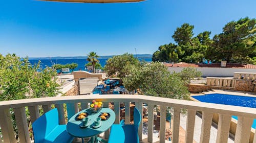 Hotel Sol - Leto u srcu Bola, Bol, ostrvo Brač, Dalmacija, Hrvatska - 32.242 RSD - 2x noćenje u jednosobnom apartmanu sa balkonom i pogledom na more za 2 osobe, Doručak