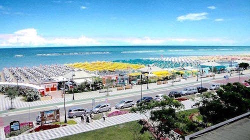 Hotel Cosmopol Cesenatico - Odmor u Italiji, Cesenatico, Italija - 264.160 RSD - 7x noćenje u četverokrevetnoj sobi sa balkonom za 2 osobe (2 dece do 14 godina besplatno), All inclusive