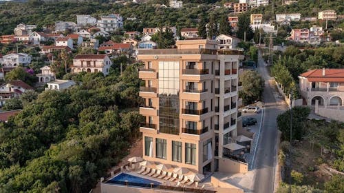 Hotel D'iman - Vrhunski odmor uz more, Dobre Vode, Crna Gora - 35.801 RSD - 3x noćenje u dvokrevetnoj Superior sobi za 2 osobe (1 dete do 15 godina i 1 dete do 2 godine besplatno), Doručak