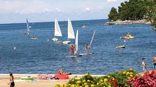 Hotel Gran Vista Plava Laguna - Leto u Poreču, Poreč, Istra, Hrvatska - 122.712 RSD - 7x noćenje u dvokrevetnoj Economy sobi sa dodatnim ležajem za 2 osobe (1. dete do 11,99 godina i 2. dete do 4,99 godina besplatno), Polupansion i piće uz večeru