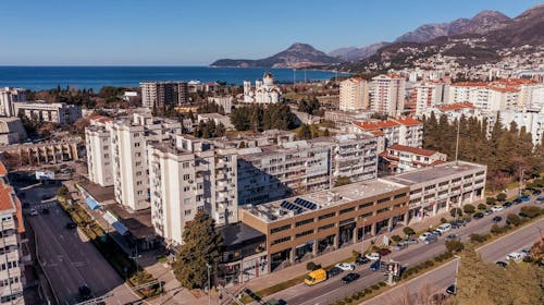 Hotel Agape - Početak i kraj leta u Crnoj Gori - Posebna cena, Bar, Crna Gora - 40.370 RSD - 4x noćenje u dvokrevetnoj sobi za 2 osobe (1 dete do 6,99 godina besplatno), Polupansion (buffet doručak i večera)