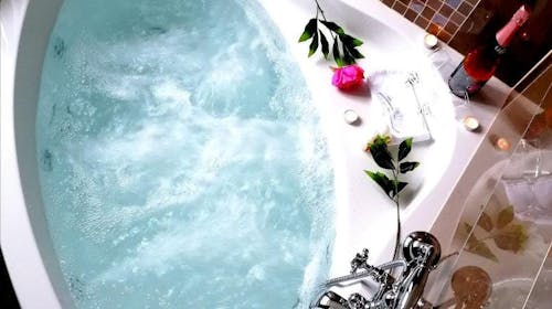 Hotel Dvorac Jurjevec - Prolećni odmor u raskošnom stilu Dvorca Jurjevec, Brežane Lekeničke, Hrvatska - 48.120 RSD - 2x noćenje u dvokrevetnoj Standard sobi za 2 osobe, Polupansion u 3 sleda