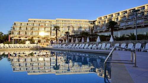 Hotel Mediteran Plava Laguna - Porodično leto u Poreču, Poreč, Istra, Hrvatska - 187.709 RSD - 7x noćenje u dvokrevetnoj Classic sobi sa dodatnim ležajem i balkonom za 2 osobe (1. dete do 11,99 godina i 2. dete do 4,99 godina besplatno), Polupansion