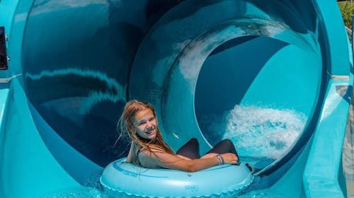 Aquapark Aquacolors - Celodnevna ulaznica za decu - Jun i septembar, Poreč, Istra, Hrvatska - 3.404 RSD - 1x celodnevna ulaznica za osobe od 100 cm do 120 cm, Korištenje atrakcija i bazena vodenog parka Aquacolors