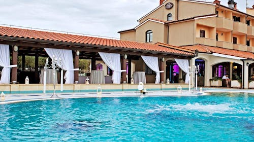 Hotel Villa Letan - Romantično ili porodično leto, Peroj, Istra, Hrvatska - 110.476 RSD - 5x noćenje u dvokrevetnoj sobi sa balkonom za 2 osobe (1 dete do 2,99 godina i 1 dete do 11,99 godina besplatno), Polupansion