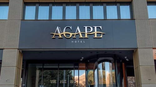 Hotel Agape - Početak i kraj leta u Crnoj Gori - Posebna cena, Bar, Crna Gora - 62.196 RSD - 7x noćenje u dvokrevetnoj sobi za 2 osobe (1 dete do 6,99 godina besplatno), Polupansion (buffet doručak i večera)