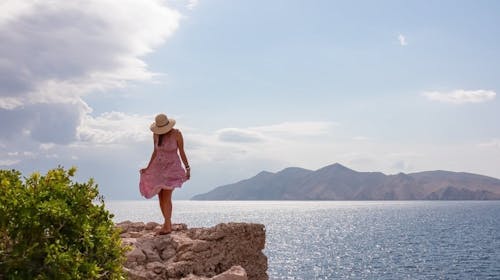Pansion Delfin - Porodično ljeto na Krku, Omišalj, ostrvo Krk, Hrvatska - 146.497 RSD - 7x noćenje u Standard sobi za 2 osobe (2 dece do 11,99 godina besplatno), Polupansion (buffet doručak i večera)