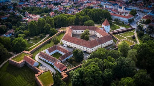 Hotel Bassiana Sarvar, Sárvár, Mađarska - 72.412 RSD - 5x noćenje u Royal sobi za 2 osobe, Polupansion