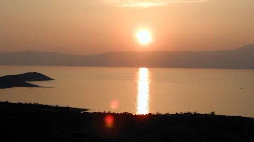 Hoteli Omišalj - Hotel Adriatic - Leto na Krku, Omišalj, ostrvo Krk, Hrvatska - 41.563 RSD - 3x noćenje u dvokrevetnoj sobi za 2 osobe (1. dete do 7,99 godina besplatno), Polupansion (buffet doručak i buffet večera sa uključenim bezalkoholnim pićem)