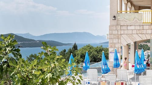 Hotel Stella - Letnji odmor u Neumu, Neum, Bosna i Hercegovina - 48.570 RSD - 3x noćenje u Comfort sobi sa balkonom i pogledom na more za 2 osobe, Polupansion