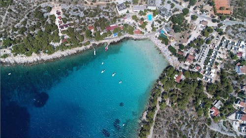 Kamp Rehut - Mobilne kućice - 1. maj na ostrvu Murter, Slanica, ostrvo Murter, Dalmacija, Hrvatska - 46.376 RSD - 5x noćenje u mobilnoj kućici Adria, Aurora, Sunset ili Onyx za 4 osobe, Besplatan Wi-Fi